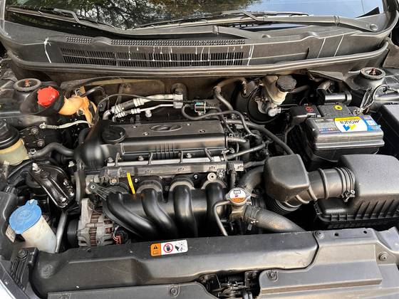 HYUNDAI HB20 1.6 PREMIUM 16V FLEX 4P MANUAL HYUNDAI HB20 1.6 PREMIUM 16V FLEX 4P MANUAL
